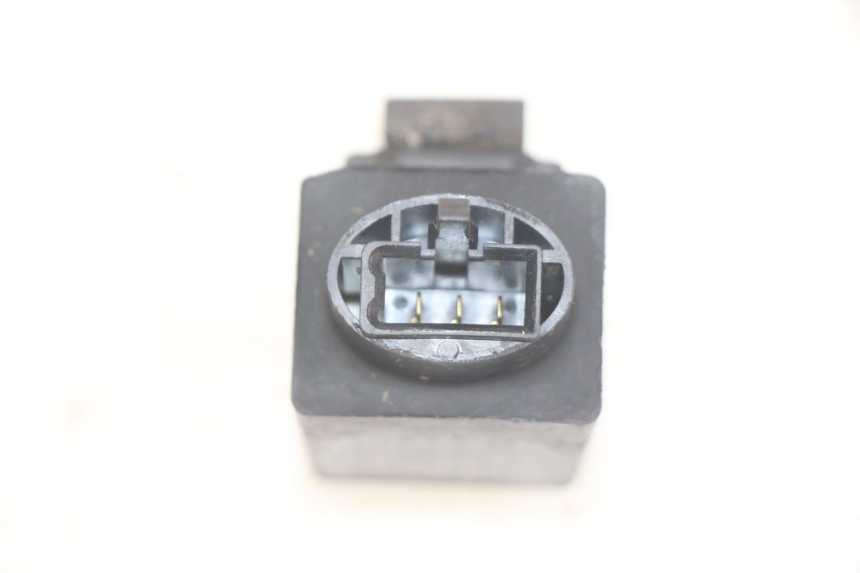 photo de CENTRALITA DE INTERMITENTES HONDA CBR F SC25 1000 (1989 - 1992)