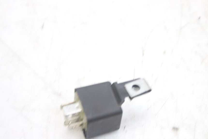 photo de RELE INTERMITENTE PIAGGIO FLY 4T 50 (2013 - 2017)