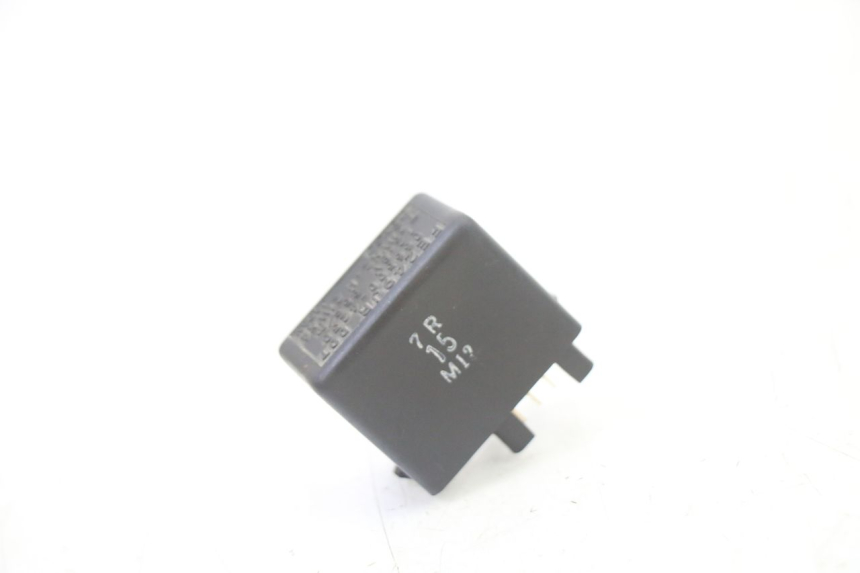 photo de RELE INTERMITENTES SUZUKI GSR 750 (2011 - 2017)