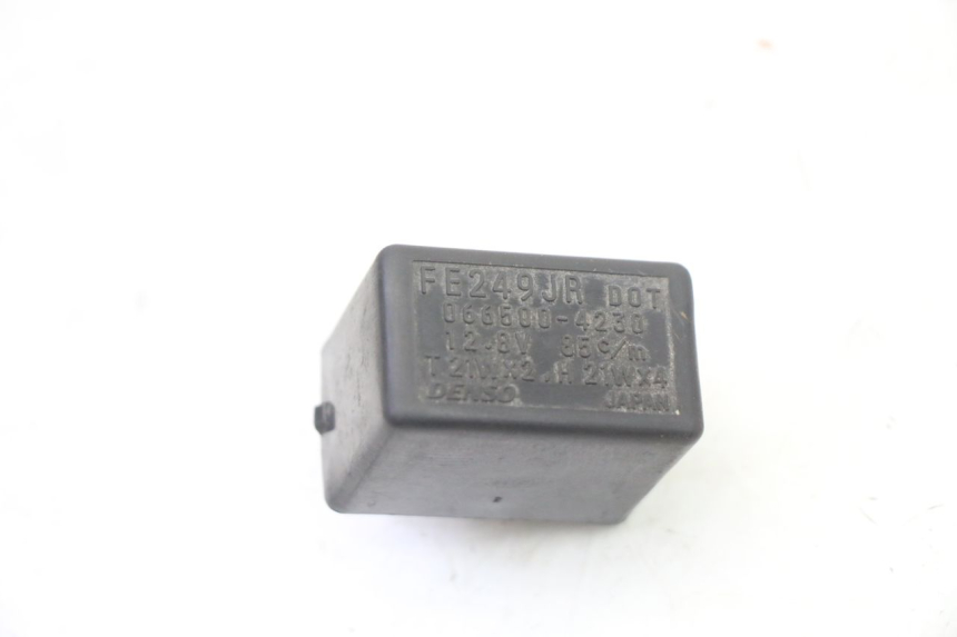 photo de RELE INTERMITENTES SUZUKI GSR 750 (2011 - 2017)