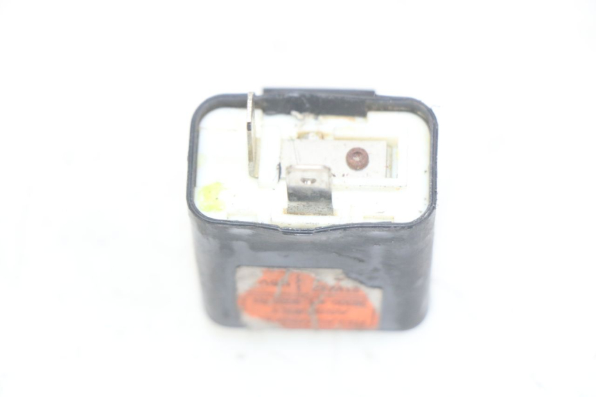 photo de RELE INTERMITENTE HONDA SCV LEAD 100 (2003 - 2007)