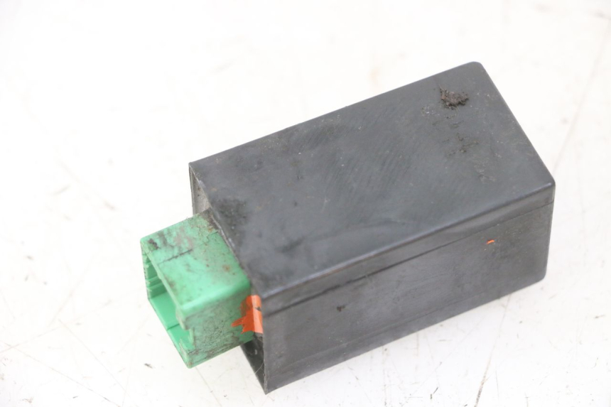 photo de RELE INTERMITENTES PIAGGIO MP3 LT 300 (2010 - 2016) - Zoom estado de uso