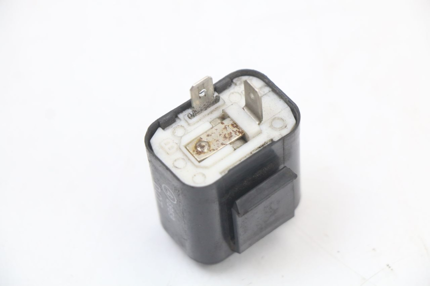 photo de RELE INTERMITENTES SUZUKI GN 125 (1997 - 2000)