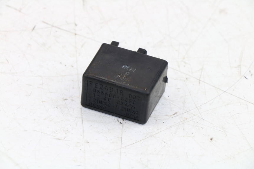 photo de RELE INTERMITENTES SUZUKI GSX R 750 (1996 - 2000) - Vista principal