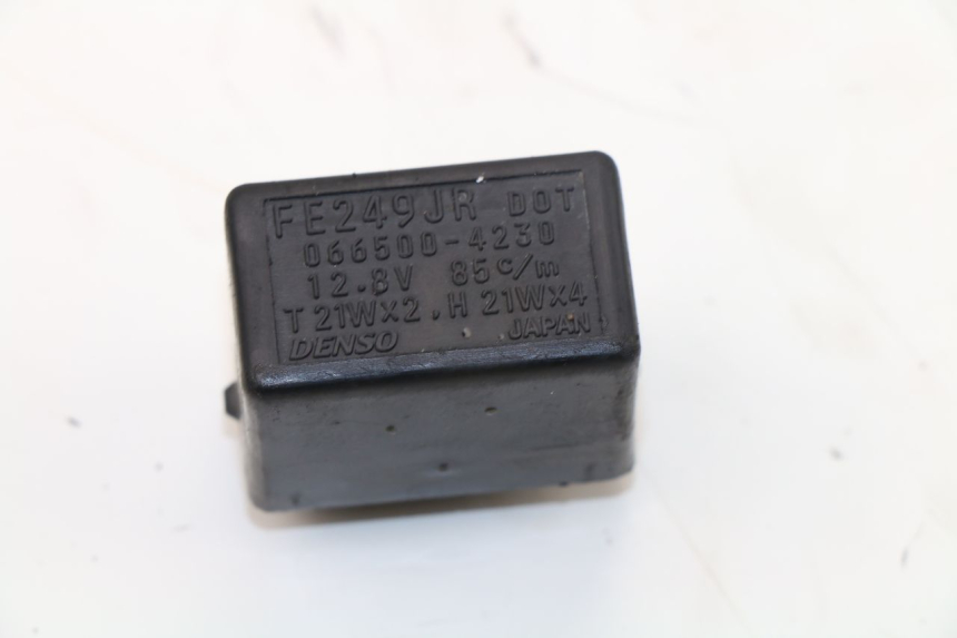 photo de RELE INTERMITENTES SUZUKI SV N 650 (2003 - 2009)