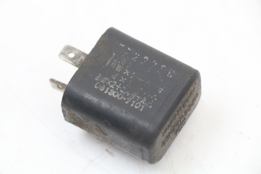 photo de RELE INTERMITENTES SUZUKI TS X 80 (1984 - 1988)