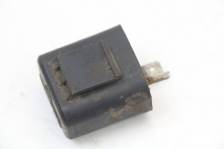 photo de RELE INTERMITENTES SUZUKI TS X 80 (1984 - 1988)