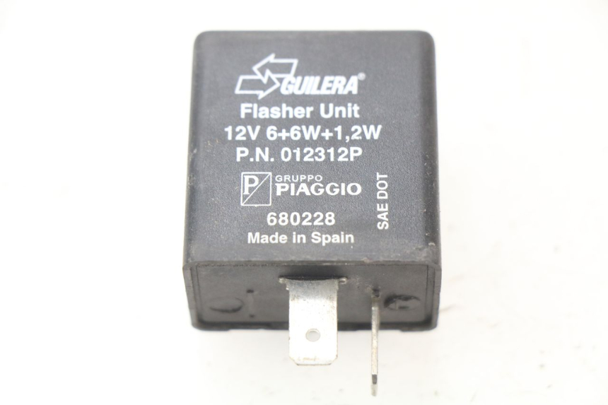 photo de RELE INTERMITENTES PIAGGIO VESPA GTS SUPER IE 125 (2009 - 2016)