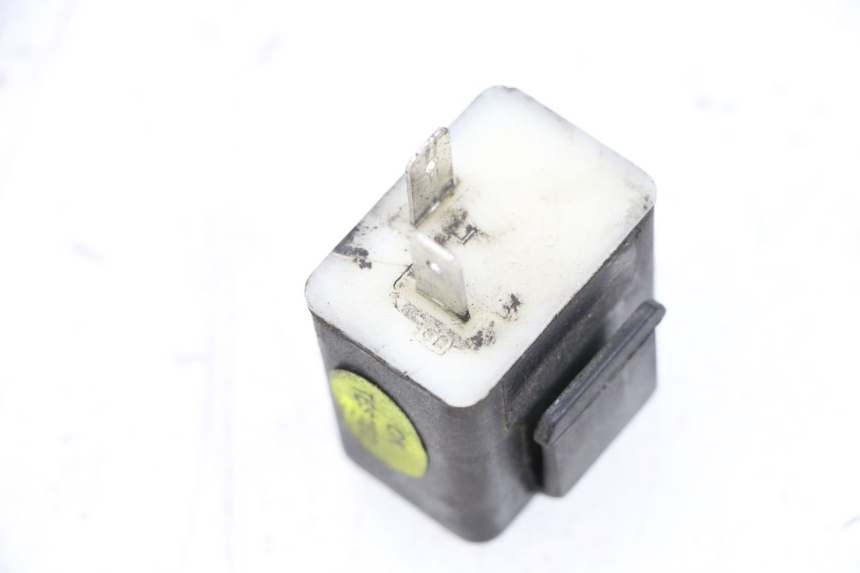 photo de RELE INTERMITENTES PIAGGIO VESPA GTS SUPER IE 125 (2009 - 2016) - Detalle de la pieza