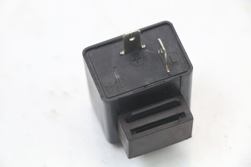 photo de RELE INTERMITENTES PIAGGIO VESPA PRIMAVERA 4T 50 (2021 - 2024)