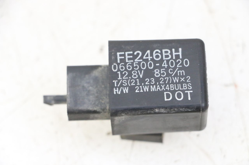 photo de RELE INTERMITENTES YAMAHA XJN DIVERSION 600 (2000 - 2003)