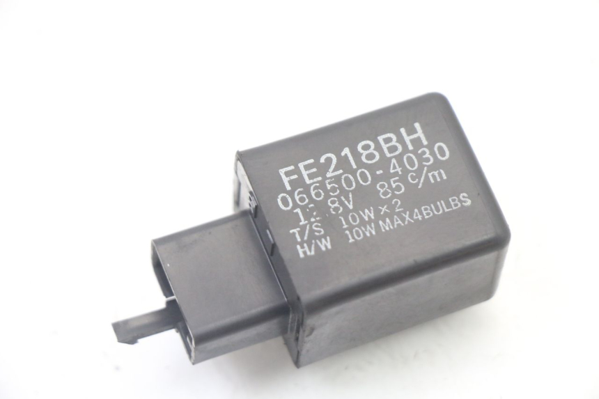 photo de RELE INTERMITENTES YAMAHA FZ6 FAZER S2 600 (2007 - 2011)