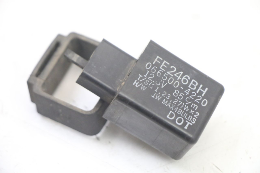 photo de CENTRALITA DE INTERMITENTES YAMAHA FZS FAZER 600 (2001 - 2003)