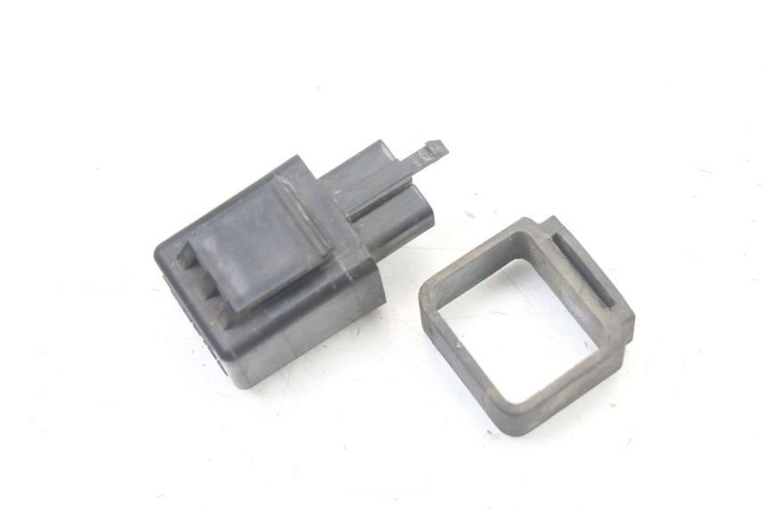 photo de CENTRALITA DE INTERMITENTES YAMAHA FZS FAZER 600 (2001 - 2003)