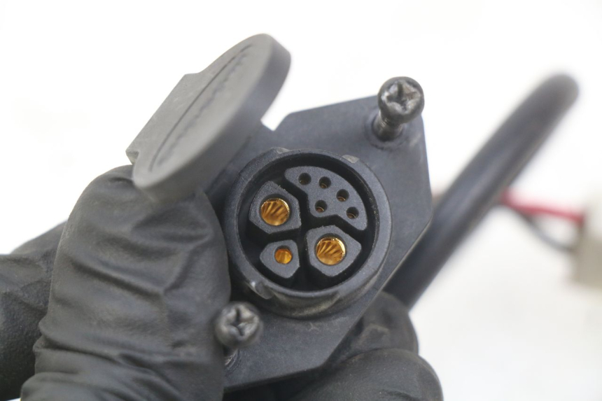 photo de CARGADOR DE BATERÍA LVNENG S5 1 (2019 - 2023)