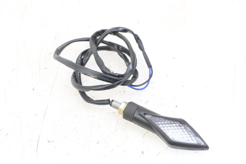 photo de TRASERO DERECHO INTERMITENTE VENT DERAPAGE 50 (2018 - 2023)