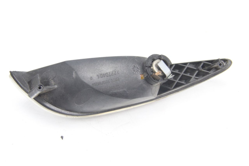 photo de TRASERO DERECHO INTERMITENTE PEUGEOT ELYSTAR 125 (2002 - 2007)