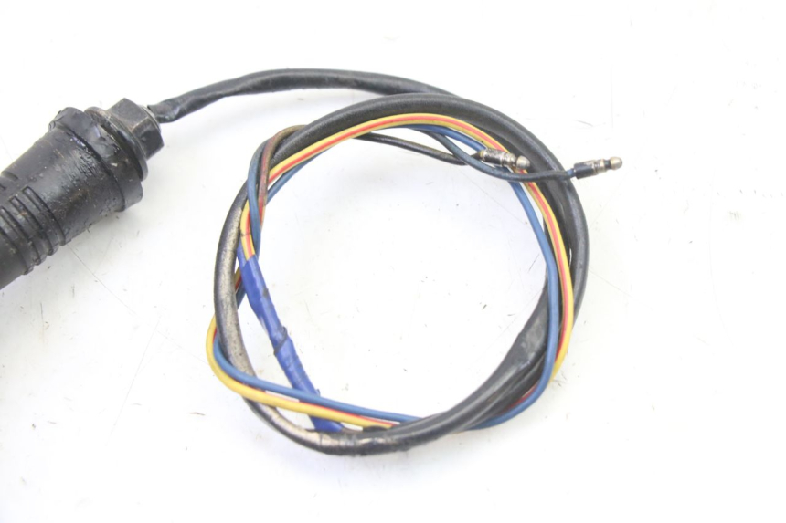 photo de TRASERO DERECHO INTERMITENTE YAMAHA FJ 36Y 1100 (1984 - 1985)