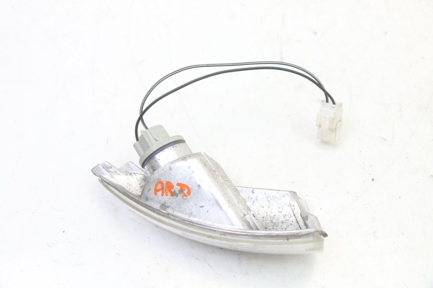 photo de INTERMITENTE TRASERO DERECHO PIAGGIO FLY 2T 50 (2004 - 2017)