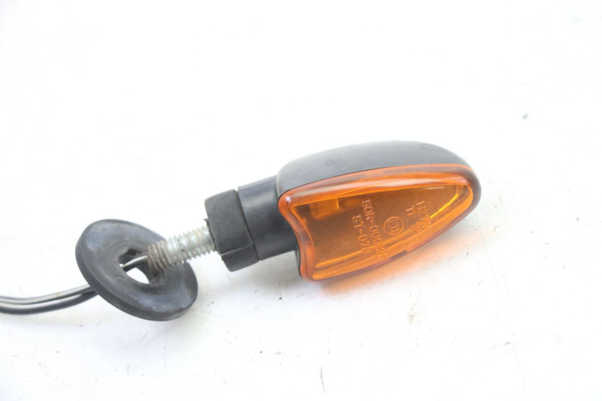 photo de TRASERO DERECHO INTERMITENTE SUZUKI GS GSE 500 (2001 - 2003)