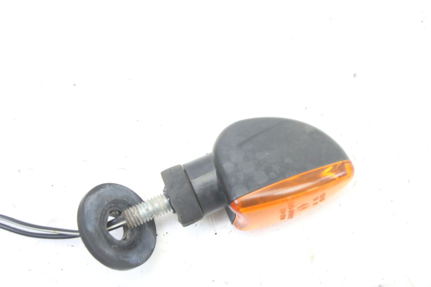 photo de TRASERO DERECHO INTERMITENTE SUZUKI GS GSE 500 (2001 - 2003)