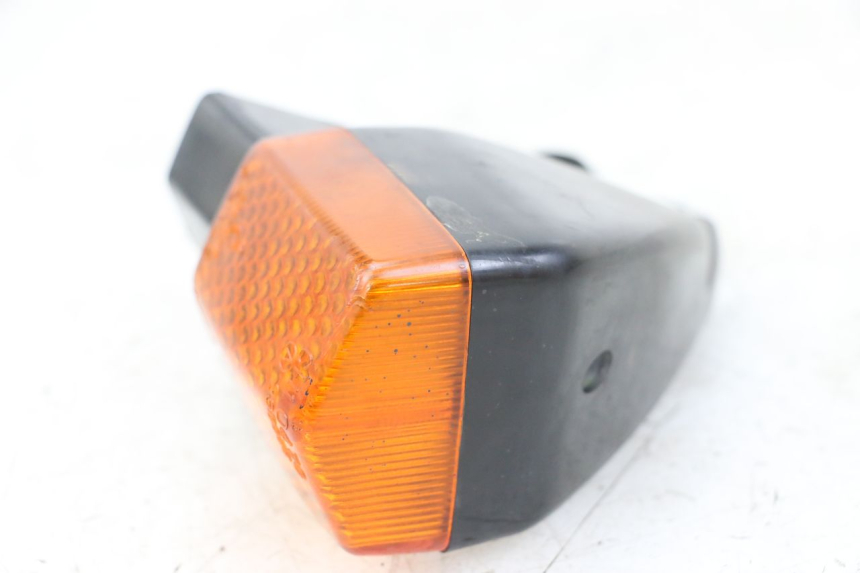 photo de TRASERO DERECHO INTERMITENTE HONDA CBR F 1000 (1993 - 1996)