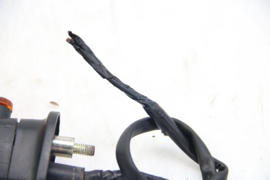 photo de INTERMITENTE TRASERO DERECHO KAWASAKI ZX-6R ZX6R 600 (1995 - 1997)
