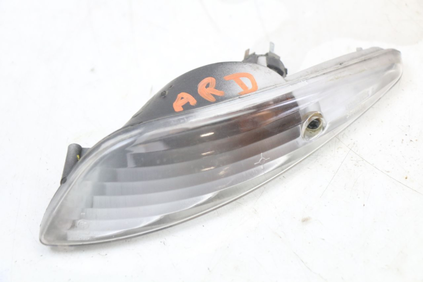 photo de INTERMITENTE TRASERO DERECHO PEUGEOT ELYSTAR 50 (2002 - 2014)