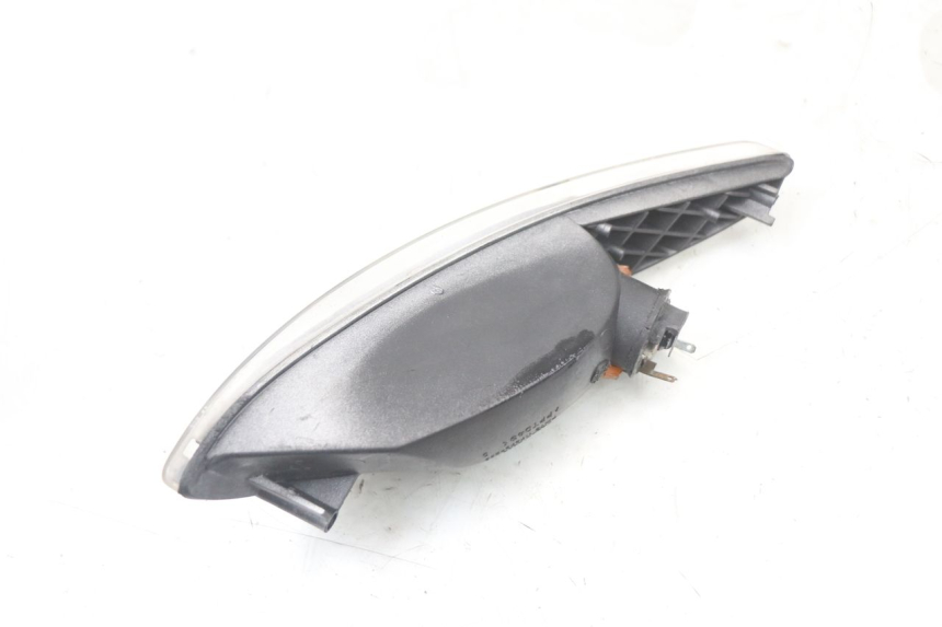 photo de INTERMITENTE TRASERO DERECHO PEUGEOT ELYSTAR 50 (2002 - 2014)