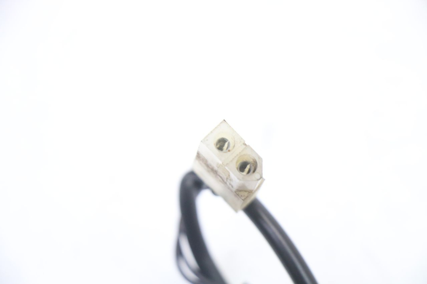 photo de TRASERO DERECHO INTERMITENTE PEUGEOT TREKKER TKR 50 (2005 - 2014)