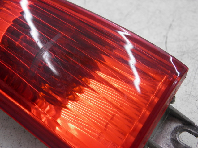 photo de INTERMITENTE TRASERO DERECHO PIAGGIO X8 125 (2004 - 2007)