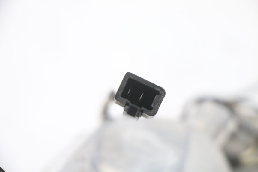 photo de INTERMITENTE TRASERO DERECHO PIAGGIO ZIP 2T 50 (2009 - 2019)