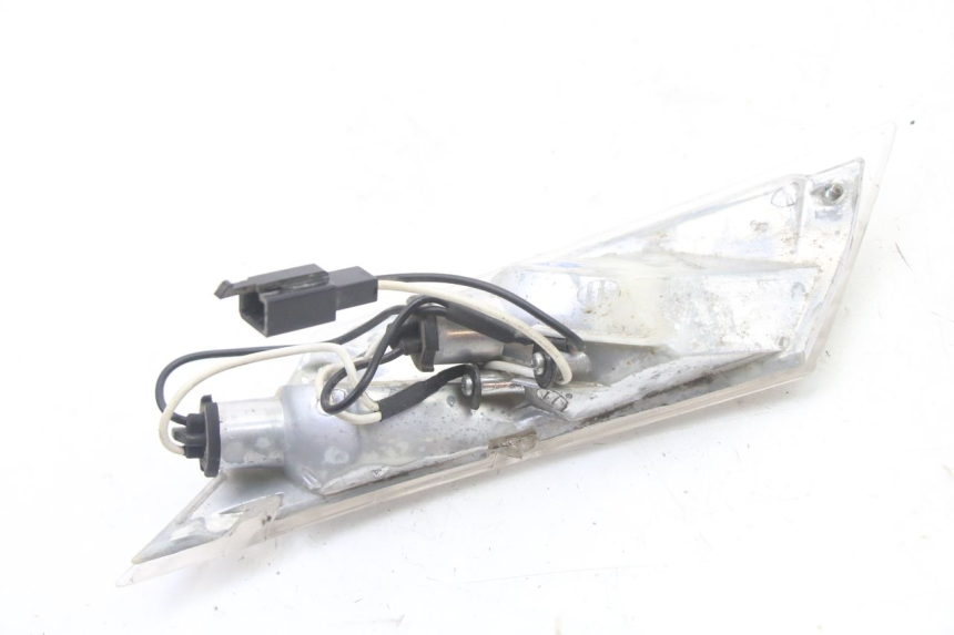 photo de INTERMITENTE TRASERO DERECHO PIAGGIO ZIP 4T 50 (2018 - 2020)