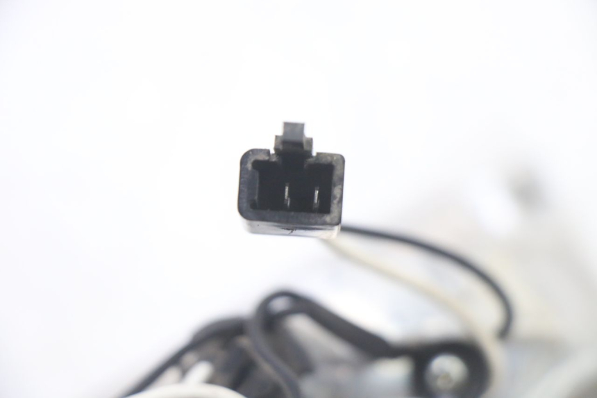 photo de INTERMITENTE TRASERO DERECHO PIAGGIO ZIP 4T 50 (2018 - 2020)