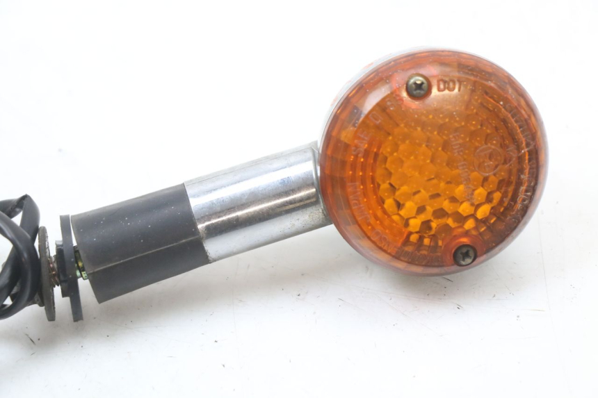 photo de TRASERO DERECHO INTERMITENTE SUZUKI GZ MARAUDER 125 (1998 - 2004)