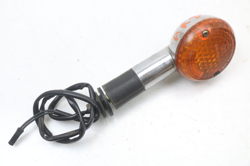 photo de TRASERO DERECHO INTERMITENTE SUZUKI GZ MARAUDER 125 (1998 - 2004)
