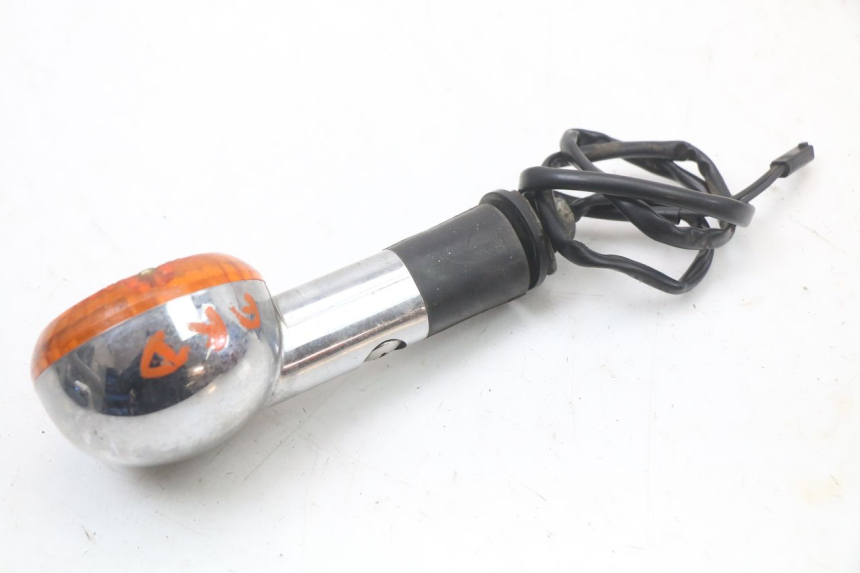 photo de TRASERO DERECHO INTERMITENTE SUZUKI GZ MARAUDER 125 (1998 - 2004)