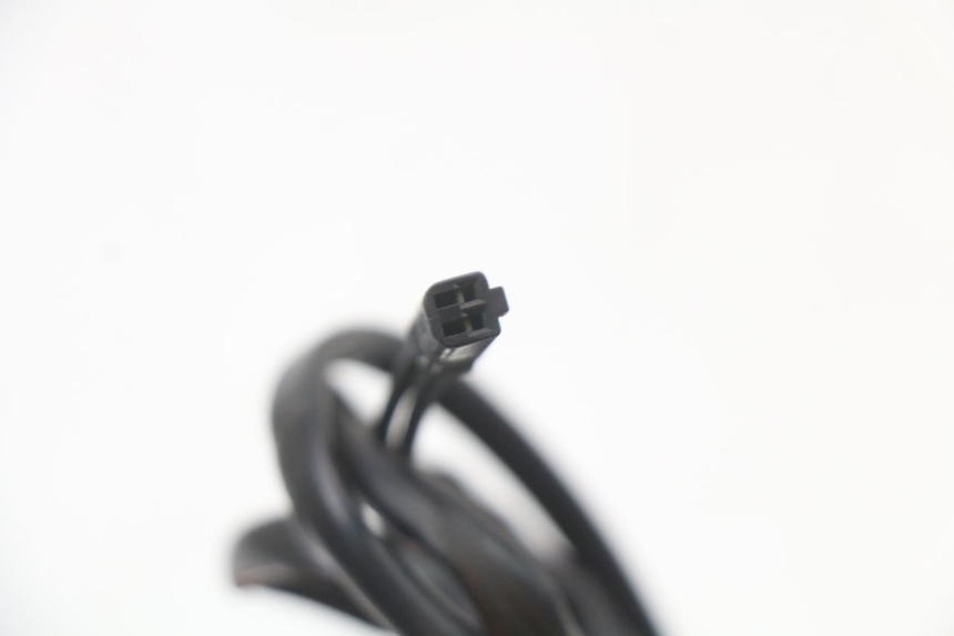 photo de TRASERO DERECHO INTERMITENTE SUZUKI GZ MARAUDER 125 (1998 - 2004)