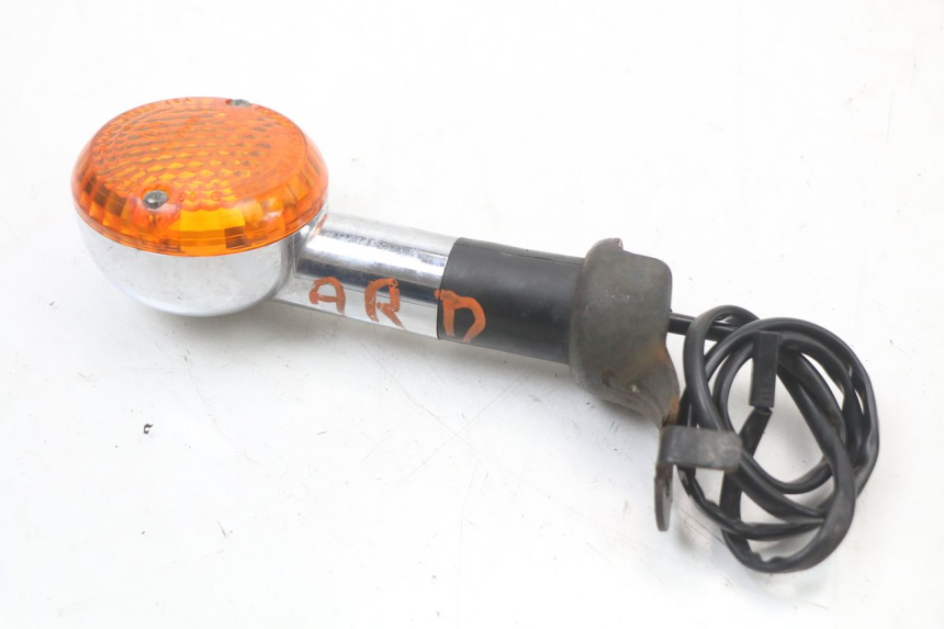 photo de TRASERO DERECHO INTERMITENTE SUZUKI VL INTRUDER 125 (2004 - 2007)