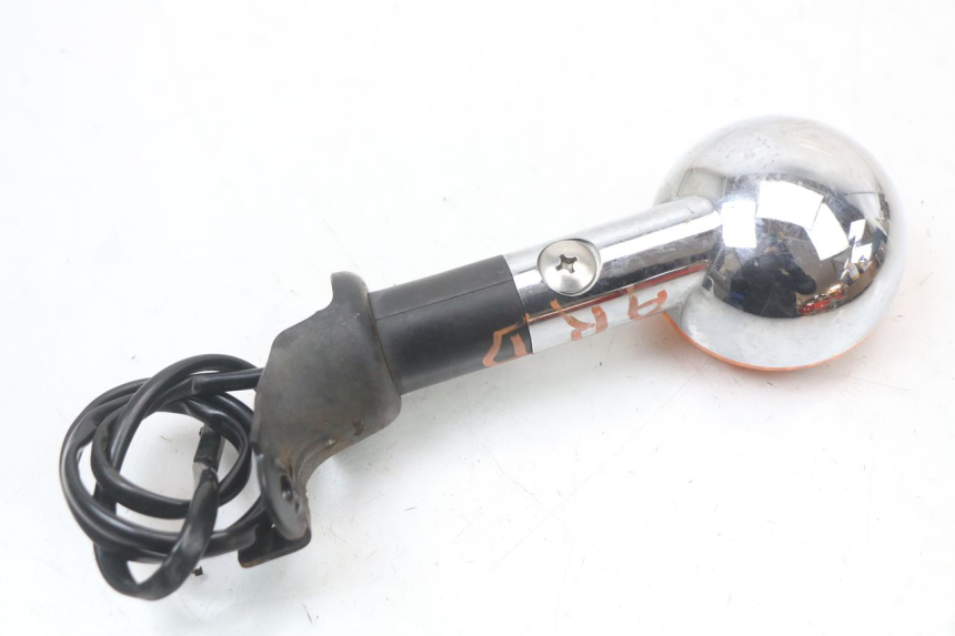 photo de TRASERO DERECHO INTERMITENTE SUZUKI VL INTRUDER 125 (2004 - 2007)