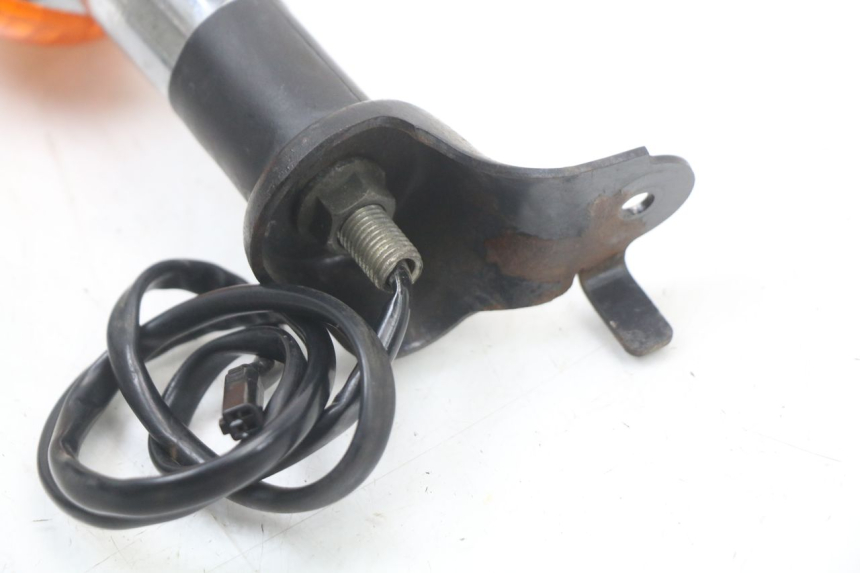 photo de TRASERO DERECHO INTERMITENTE SUZUKI VL INTRUDER 125 (2004 - 2007)