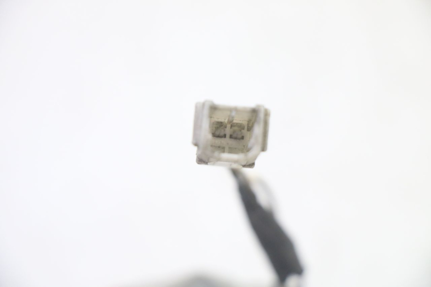 photo de INTERMITENTE TRASERO DERECHO PIAGGIO X8 125 (2004 - 2007) - Recambio usado revisado