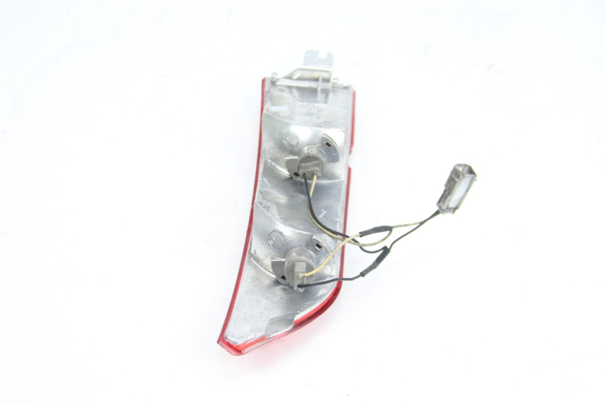 photo de INTERMITENTE TRASERO DERECHO PIAGGIO XEVO - X EVO 125 (2007 - 2016)