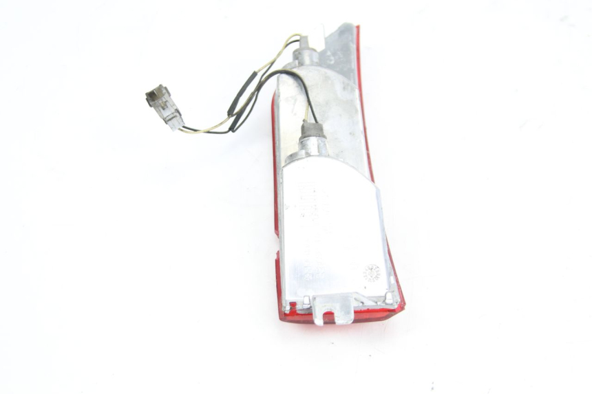 photo de INTERMITENTE TRASERO DERECHO PIAGGIO XEVO - X EVO 125 (2007 - 2016)