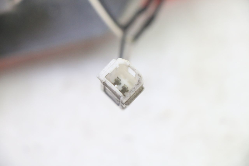 photo de INTERMITENTE TRASERO DERECHO PIAGGIO XEVO - X EVO 125 (2007 - 2016)