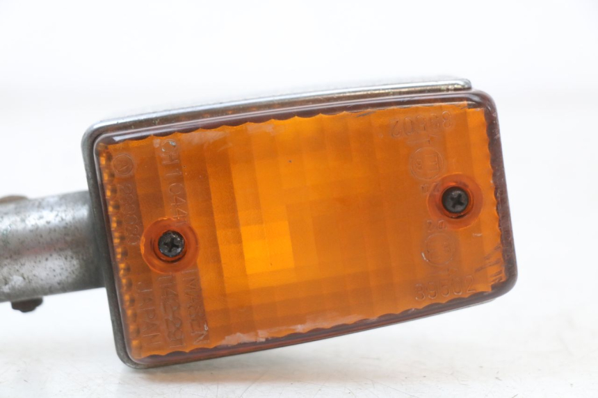 photo de TRASERO DERECHO INTERMITENTE YAMAHA XJ F 900 (1983 - 1994)