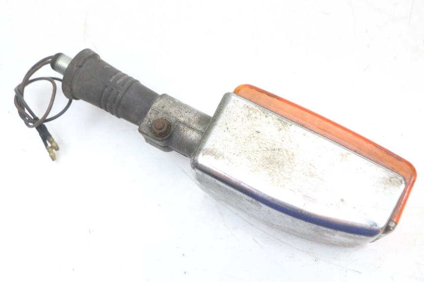 photo de TRASERO DERECHO INTERMITENTE YAMAHA XJ F 900 (1983 - 1994)