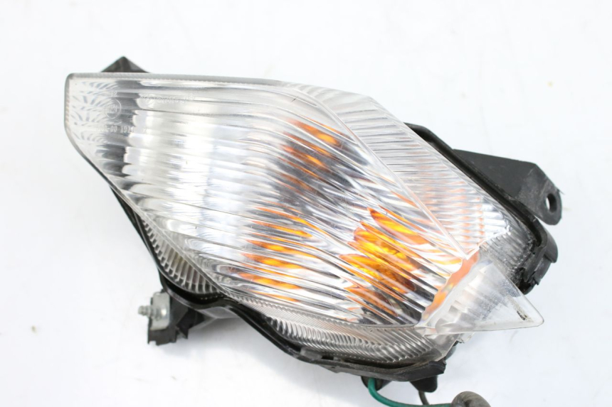 photo de INTERMITENTE TRASERO DERECHO YAMAHA XP T-MAX TMAX ABS 530 (2012 - 2015)