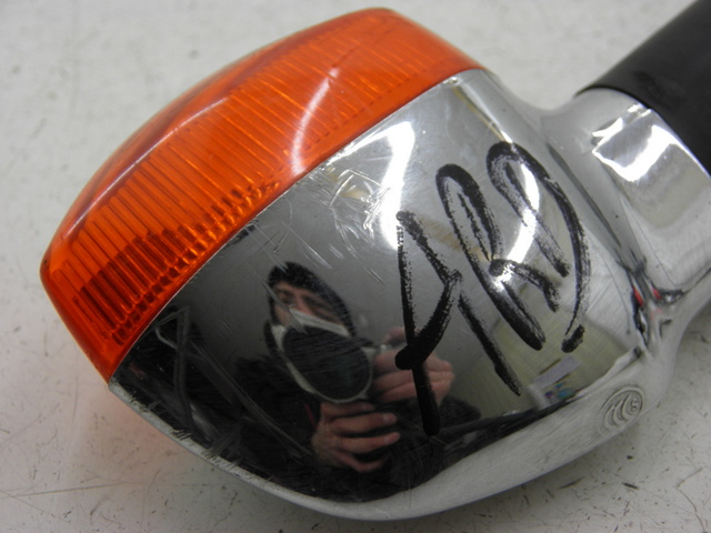 photo de TRASERO DERECHO INTERMITENTE YAMAHA YBR CUSTOM 125 (2008 - 2010) - Detalle de la pieza