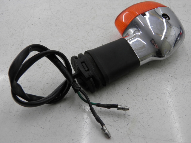 photo de TRASERO DERECHO INTERMITENTE YAMAHA YBR CUSTOM 125 (2008 - 2010) - Otra perspectiva